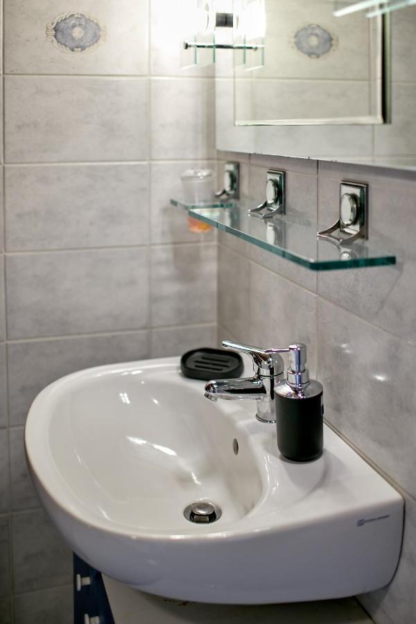 Villetta Con Giardino ⭑⭑⭑⭑⭑ - Wifi, Dogs Allowed Biella Exterior foto