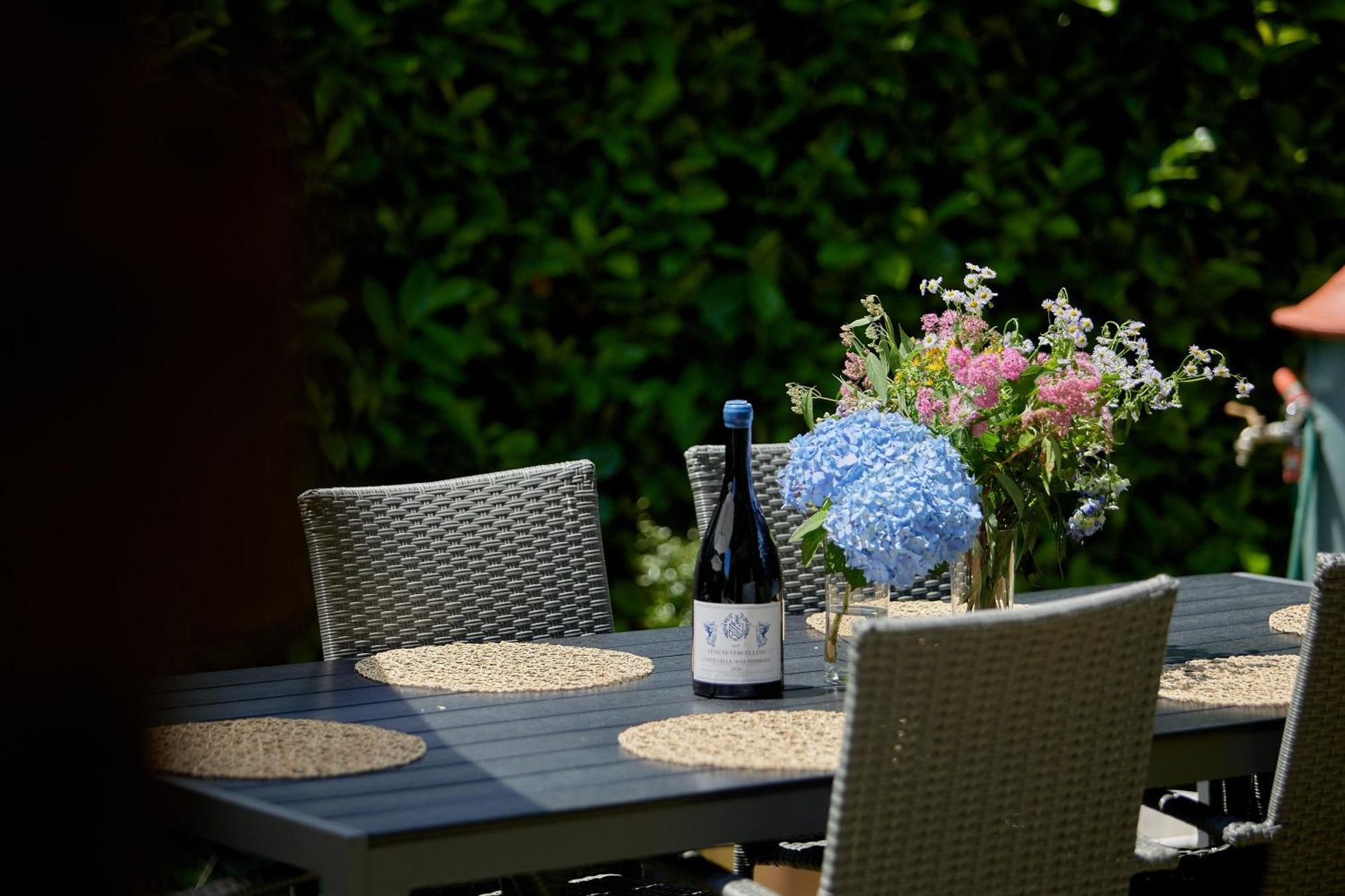 Villetta Con Giardino ⭑⭑⭑⭑⭑ - Wifi, Dogs Allowed Biella Exterior foto